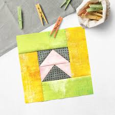 Product title cozy line brianna floral yellow/gray quilt set, twin set average rating: Christmas Trees In A Modern Quilt Blockheads 2018 Block 11