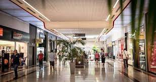 Bienvenue sur le site officiel du centre commercial ecully grand ouest. Grands Espaces De Shopping Aufnahme Von Centre Commercial Ecully Grand Ouest Tripadvisor