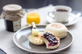 La Recette Des Vrais Muffins Anglais Pour Vous Preparer Un Petit Dejeuner Ou Un Brunch Comme En Angleterre Muffins Anglais Muffins Recettes De Cuisine