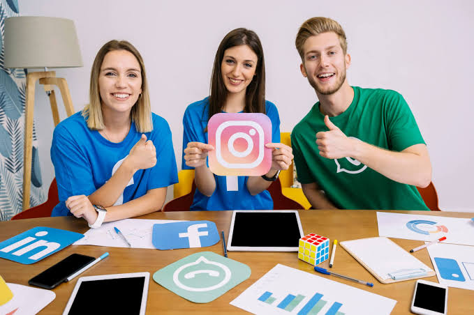 Effective Influencer Collaborations for Small Budgets - Social Grow Local