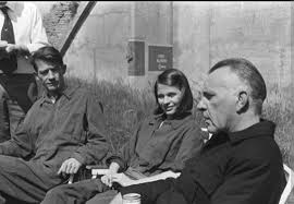 John hurt as winston smith. Twitter à¤ªà¤° Pulp Librarian John Hurt Suzanna Hamilton And Richard Burton On The Set Of 1984