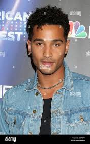 Devin Castle's Instagram, Twitter & Facebook