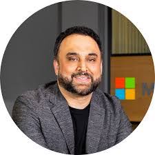 Deb Cupp's Instagram, Twitter & Facebook