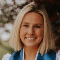 Leanne Cox's Instagram, Twitter & Facebook