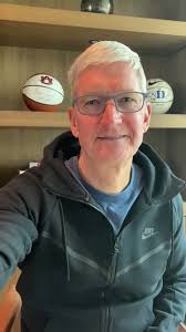 @tim_cook's video Tweet