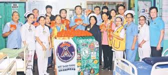 Akun twitter resmi rukun tetangga 06 rw.14 kelurahan sekeloa kecamatan coblong kota bandung. Rukun Tetangga Lions Club Distribute Angpows To Kapit Hospital Patients Pressreader