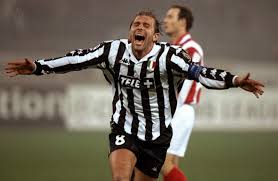 Conte designs, sculpts and produces some of the finest hand painted connoisseur collectible toy soldiers / military miniatures in the world. Antonio Conte Selalu Menjadi Simbol Juventus Okezone Bola