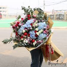 Oct 15, 2020 · after princess anne (played by erin doherty) emerged as the breakout star of the crown season 3, many have wondered what the royal was like in real life. Beijing Tianjin Birthday Flowers Express Delivery City Sending Flower Rose Bear Hugging Network Red Giant Teacher S