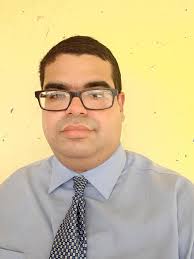 Hoy Domingo luego de nuestro Culto de Adoración como una iniciativa del  Hno: Efraín Rosario (miembro de la Iglesia) con apoyo de nuestra Iglesia,  salimos desde el templo a realizar Cultos Relámpagos.