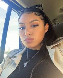 Ruby Mendez's Instagram, Twitter & Facebook