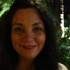 Amanda Batta (@mandyholloman)