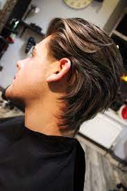 Believe Or Not A Mullet Haircut May Look Really Hot In 2021 Blowout Haircut Medium Hair Styles Mullet Haircut