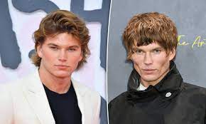 Model Jordan Barrett reveals real reason he has lost weight after shocking  with his gaunt face | Daily Mail Online