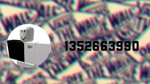 There are hoodies, shirts, dresses, uniforms and anime cosplay. Roblox Vans Shirt Codes Youtube
