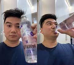 Explore tweets of hot tik tok @hottiktokers on twitter. Viral Video Tiktok Chef Arnold Minum Air Suci Bts 300 Ribu Army Auto Iri