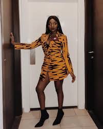Um blog sobre as figuras do futebol português, e de quem gravita à sua volta. Red Carpet Photos Simi Salma Mumin Martha Ankomah Claudia Lumor Attend The 2018 Emy Africa Awards In Ghana Bellanaija