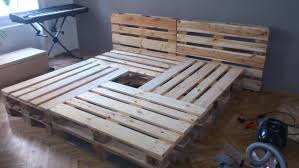 Diy Euro Pallets Bed Paletten Bett Selber Bauen Paletten Europaletten Bett Bett Aus Paletten