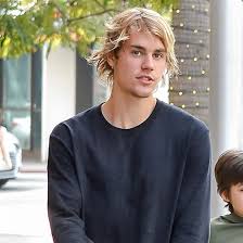 With bts' status as a worldwide musical sensation, member jungkook has made it loud billboard reflects on five times jungkook proved he was a belieber, and the one time justin bieber. Justin Bieber Im Vatergluck Bravo