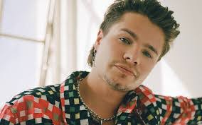 Toby Wallace's Instagram, Twitter & Facebook