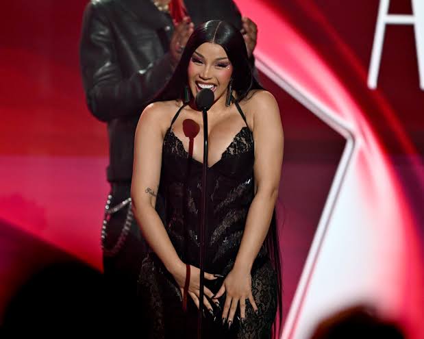 Cardi B Celebrates BET Win With Surprise Drake Singalong | iHeart