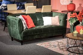 Перевод слова sofa, американское и британское произношение, транскрипция, словосочетания, однокоренные слова, примеры использования. 2 5 Sitzer Sofa Tokio Die Wascherei Das Mobelhaus