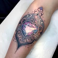 Beautiful In 2020 Tattoo Dekoltee Hals Tattoo Frauen Tattoo Hals