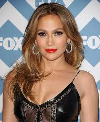 Meet the Glam Squad: If You Love Jennifer Lopez's Beauty Style, Here are  the Hair, Makeup, and Nail Gurus You Need to Follow