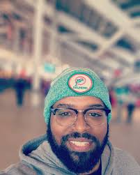 Wishing my husband a very happy birthday today 🎊. One of his plans for  today was to go get a check up at the doctor's office. They asked him, "Sir  why are