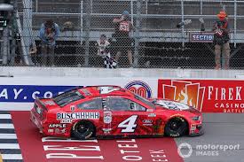 The next nascar race will take place at michigan international speedway between 7 june 2019, to 9 june 2019. Nascar Michigan 1 Kevin Harvick Siegt Nach Spannender Schlussphase