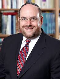 Conservative leader sees movement at 'crossroads'