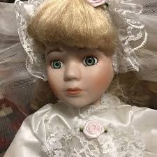 Crystal Doll's Instagram, Twitter & Facebook