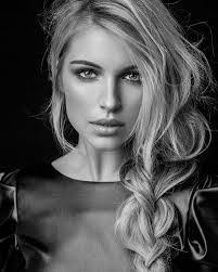 Abrelisha Albelo's Instagram, Facebook & TikTok