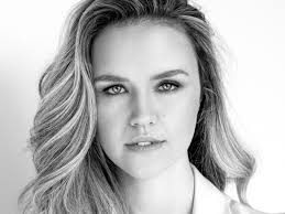 Rising Star Lillian Doucet-Roche On The Five Things You Need To Shine In  The Entertainment Industry