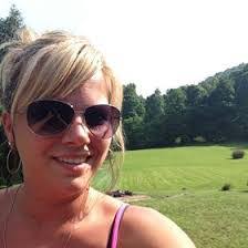 Jennifer Grochowski's Instagram, Twitter & Facebook