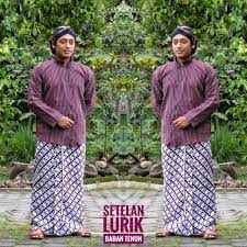 Baju surjan / lurik dewasa (baju atasan saja). Baju Lurik Pria Adat Jawa Lengkap Baju Surjan Lurik Pria Lengkap Baju Sorjan Lurik Adat Jawa Lazada Indonesia