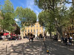 Click here to get your free copy now! Der Schonste Stadtboulevard Frankreichs Cours Mirabeau Aix En Provence Reisebewertungen Tripadvisor