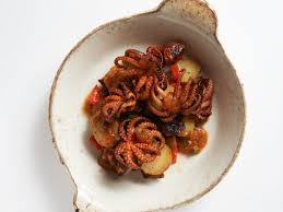 Wurzige Mini Pulpos Mit Kartoffeln Rezept Lebensmittel Essen Rezepte Pulpo Rezepte