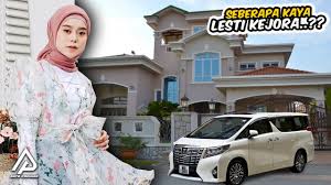 Nomor wa rizky billar dan nomor wa artis lain merupakan sesuatu hal yang menjadi privasi bagi public figur atau artis. Pedangdut Muda Terkaya Begini Koleksi Kendaraan Mewah Dan Kekayaan Lesti Kejora Youtube