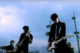 Lirik Dan Chord Lagu Tertinggal Rasa The Arians Halaman All Kompas Com