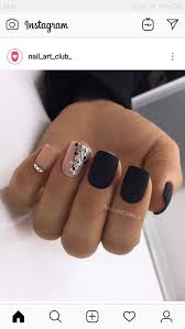 Recuerda si encuentras algún diseño que te gusta puedes compartirlo en google plus, twitter, instagram, pinterest, facebook o la red social que tu utilices. 530 Ideas De Disenos De Unas Negras En 2021 Manicura De Unas Unas De Gel Bonitas Manicura Para Unas Cortas