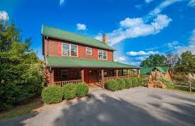 Enjoy a majestic smoky mountains vacation with a stay at majestic splash! book your 6 bedroom luxury cabin with an indoor pool near pigeon forge today and receive a 15% discount on your nightly rate! 6 Bedroom Cabins Pigeon Forge Gatlinburg Tn Oak Haven