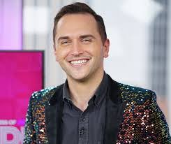 Connell Mcshane's Instagram, Twitter & Facebook