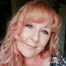 Mandi Holmes (@ladymandi69)