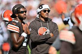 Browns QB Deshaun Watson made his first road trip of the season and will be on the sideline today in Las Vegas, helping Shedeur Sanders in his first NFL start vs. the