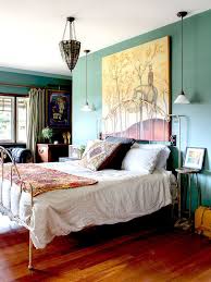 Made with the tops of shutters, this white painting is one of the best vintage wall decor ideas. 45 Sweet Vintage Bedroom Decor Ideas To Get Inspired Digsdigs