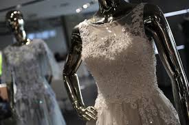 Siamo abituati a soddisfare tutte le esigenze dei nostri ospiti. Ø¨Ø´ÙØ§ÙÙŠØ© ØªÙ…ÙˆÙŠÙ‡ Ù…Ø¹Ù‡Ù… Vestiti Eleganti Per 25 Anni Di Matrimonio Customerservicemediator Com