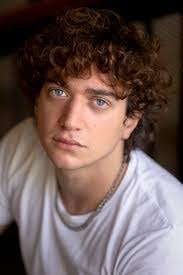 Vincenzo Giordano's Instagram, Twitter & Facebook