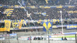 The hellas verona fans outnumber chievo's by some distance. Hellas Verona Ultras Vs Juventus Turin 1 3 30 12 2017 Youtube