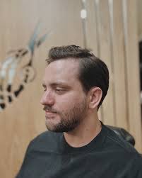 Summer is here, and it's the perfect time to switch up your style. Whether  it's a fresh layered cut, a crispy fade, or a neat beard trim, our team at  Scissor &