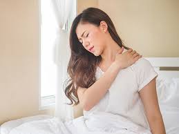 Signs to watch out for. Shoulder Pain From Sleeping Causes Remedies And Prevention